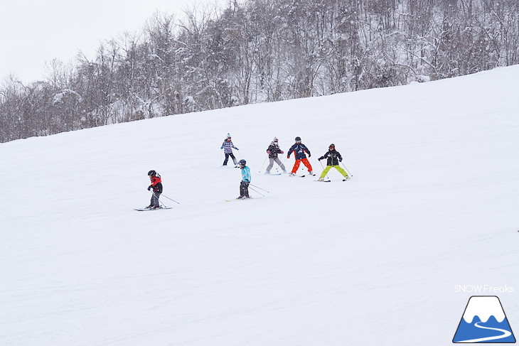 新十津川町そっち岳スキー場 雪山で子供たちが大はしゃぎ!!